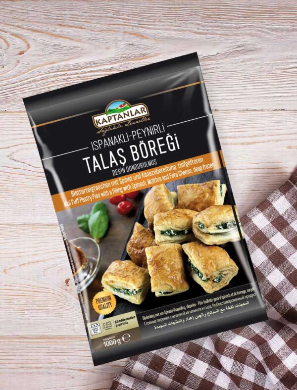 Ispanaklı, mizithra ve feta peynirli talaş böreği