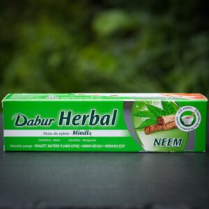 DABUR Herbal NEEM Toothpaste Fight Bacteria Gums Teeth Strong 155g